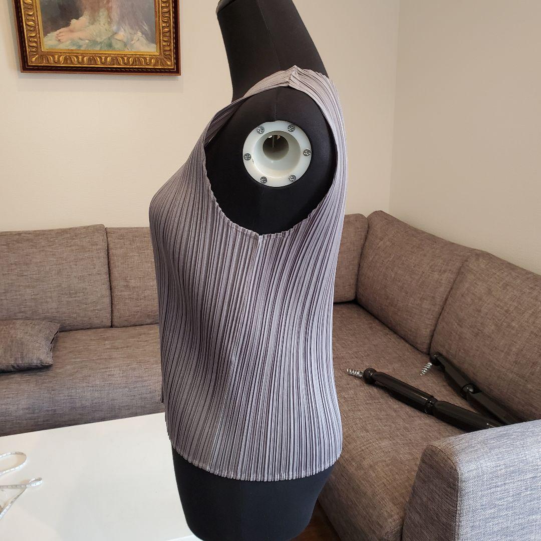 美品　PLEATS PLEASE　プリーツプリーズ　タンクトップ　3