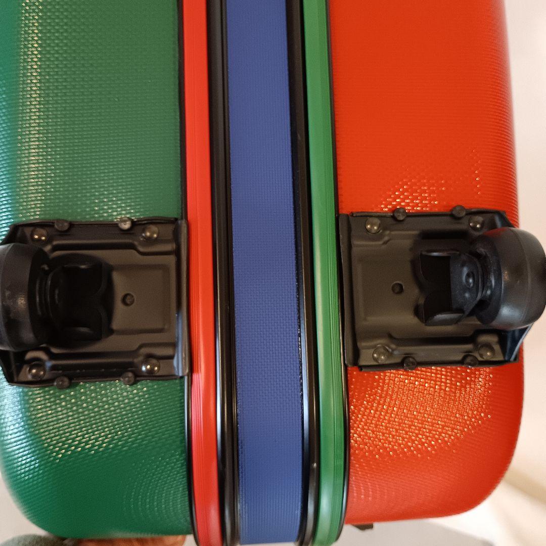 UNITED COLORS OF BENETTONキャリーケース希少-美品、大型