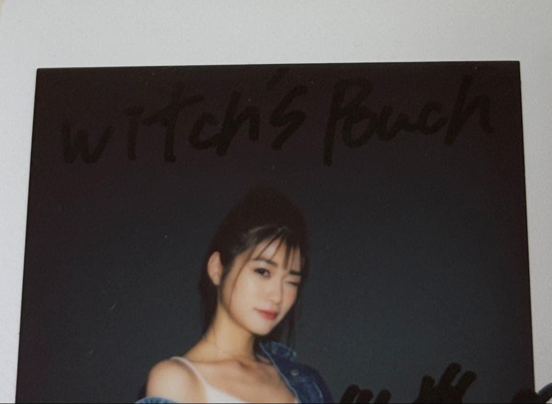 生見愛瑠 めるる サイン入りチェキ