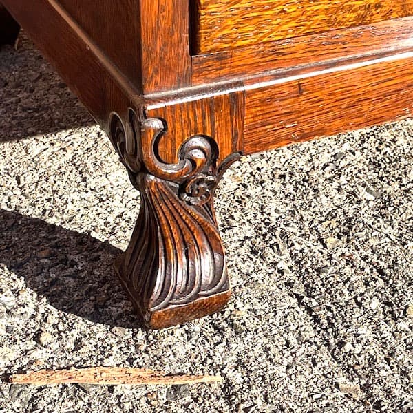 イギリスアンティーク　4段チェスト　キャビネット　サイドボード