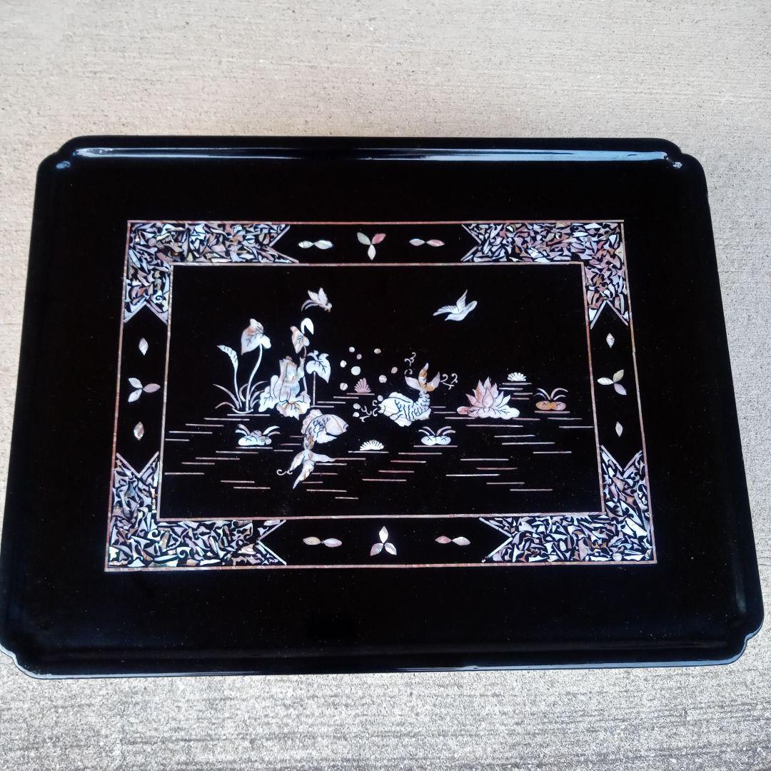 李朝螺鈿　李朝家具　四方膳　ソバン　骨董　韓国　朝鮮美術　李朝　アンティーク