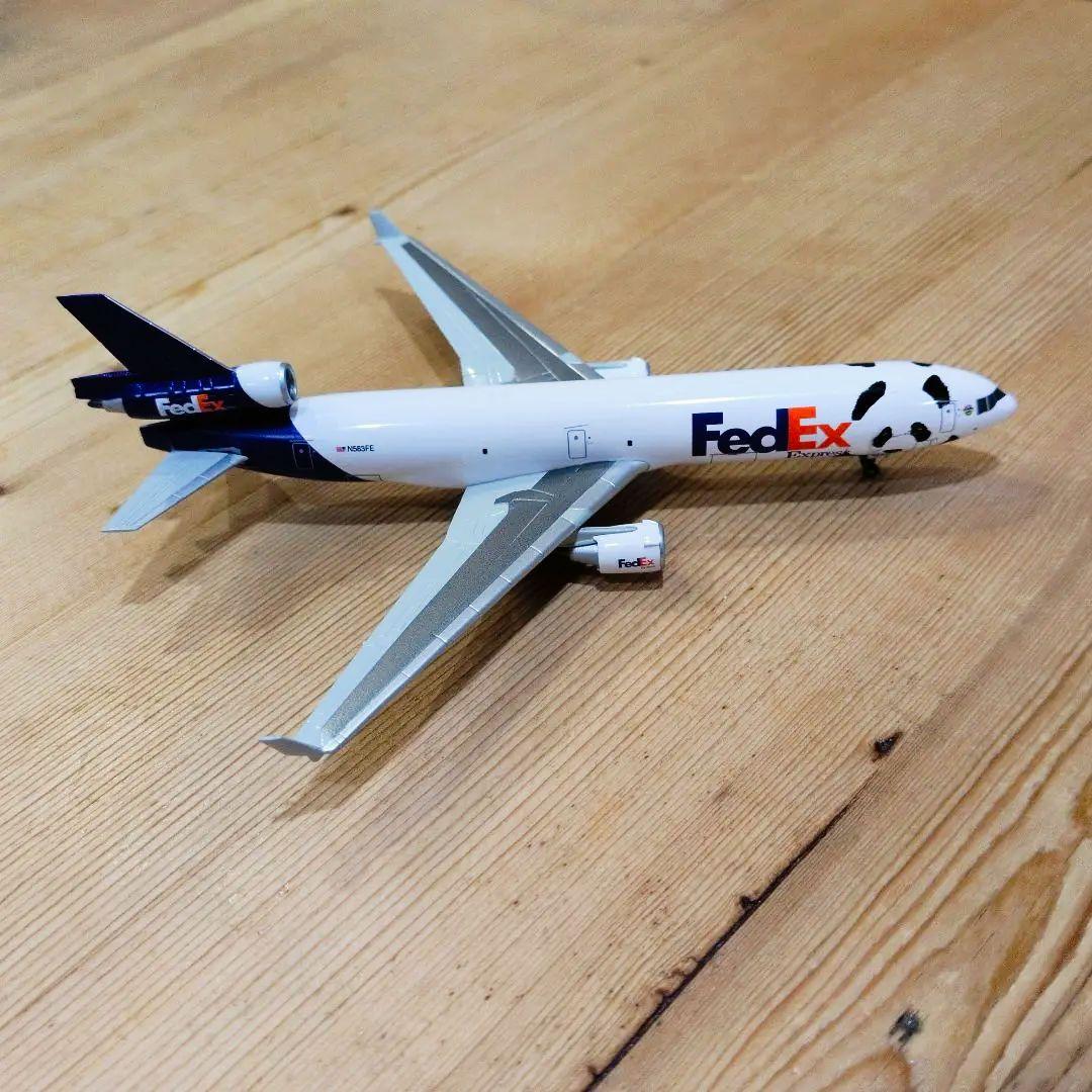 MD-11 1/400モデル