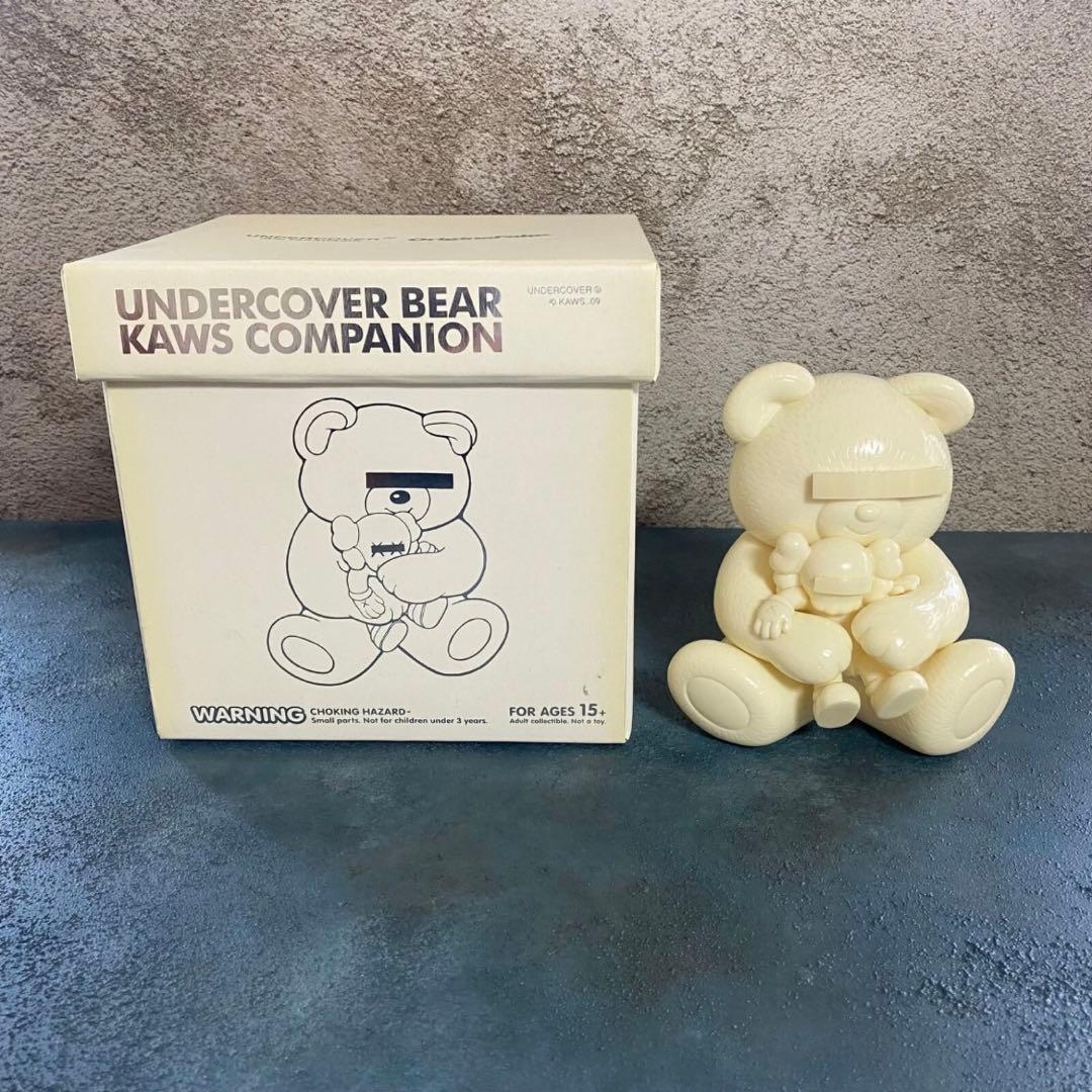 UNDERCOVER × KAWS ベアーコンパニオン フィギュア ホワイト