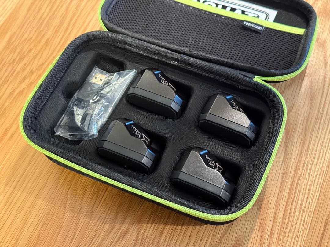 Tundra Tracker 4個＋SteamVRドングル4個セット