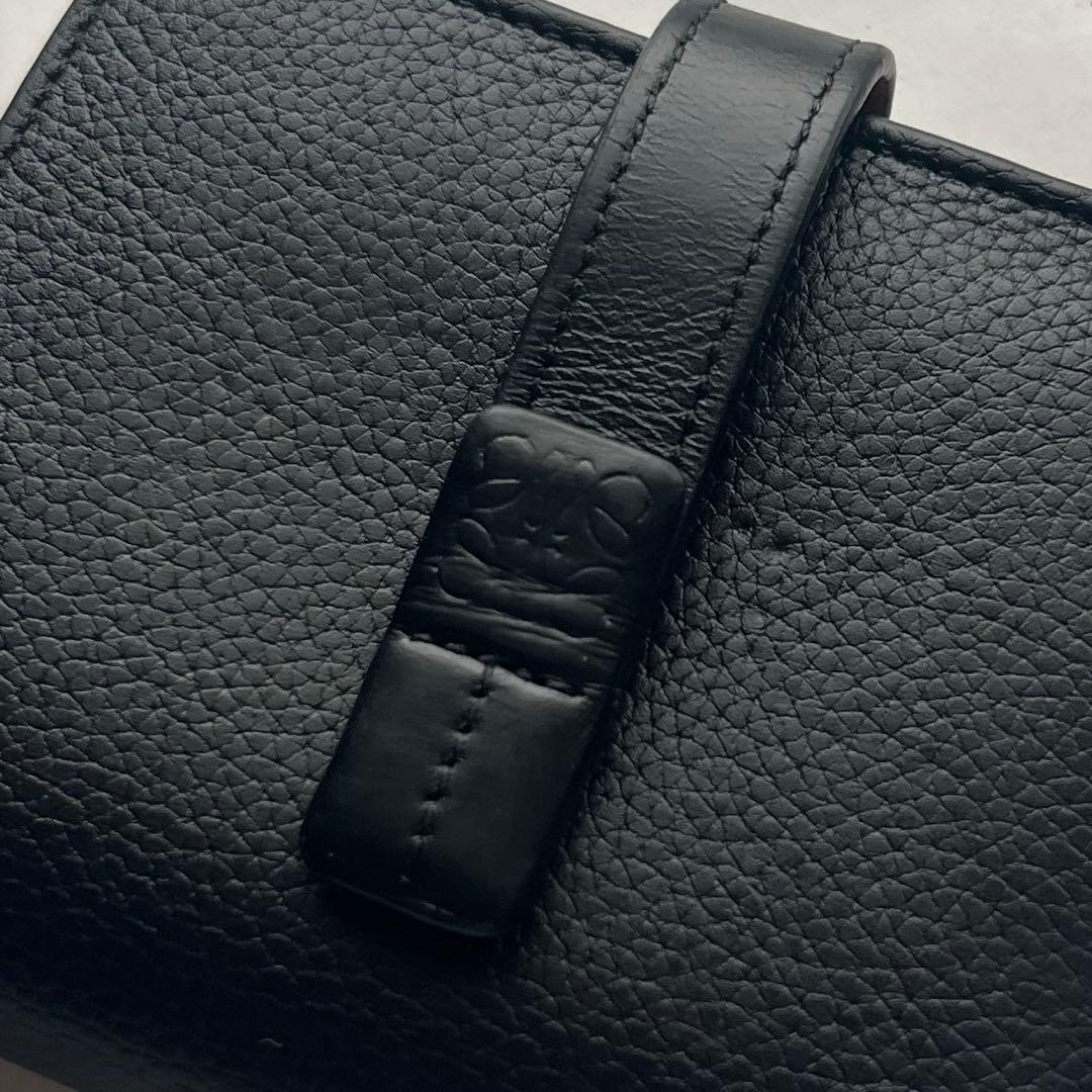 79 美品 LOEWE ロエベ 2つ折り財布
