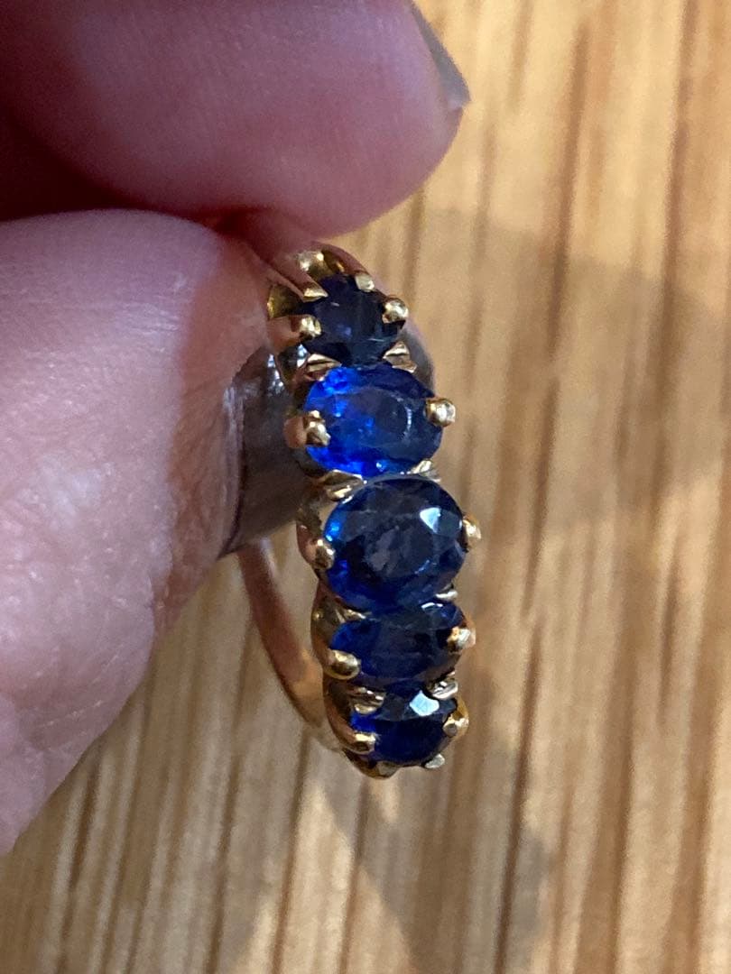 レ*ン様 サファイア　ファイブストーンリング　ヴィクトリアン　鑑別書付き