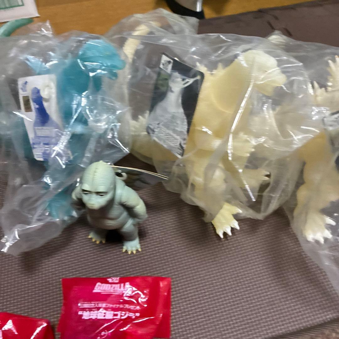 ⭐︎新品タグ付ムービーモンスターシリーズミニラ、ゴジララドン、モスラ劇場限定ゴジラ