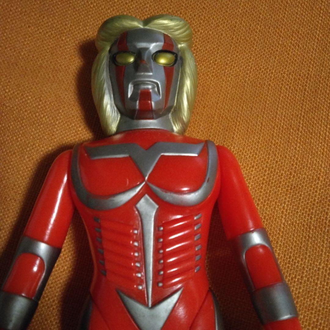 ソフビタカトク、メガロマン