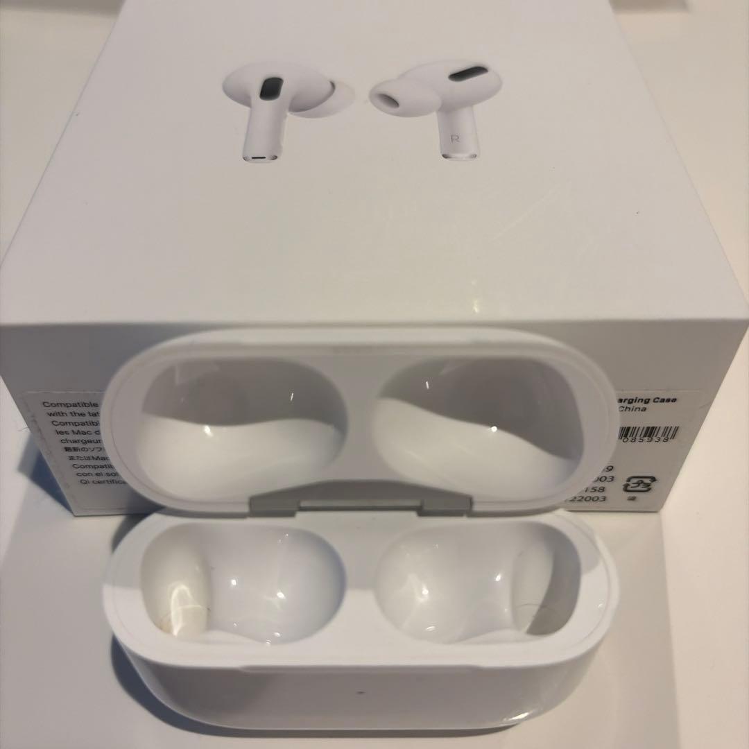 【HN】AirPods Pro 本体と充電ケース