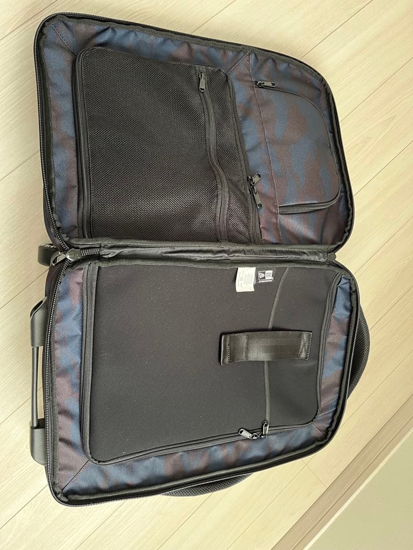 カモフラージュ柄 キャリーケース