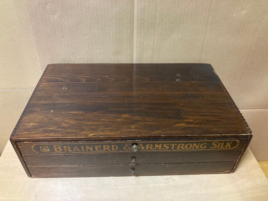 ビンテージ　猫のスプールキャビネット　什器　糸ケース