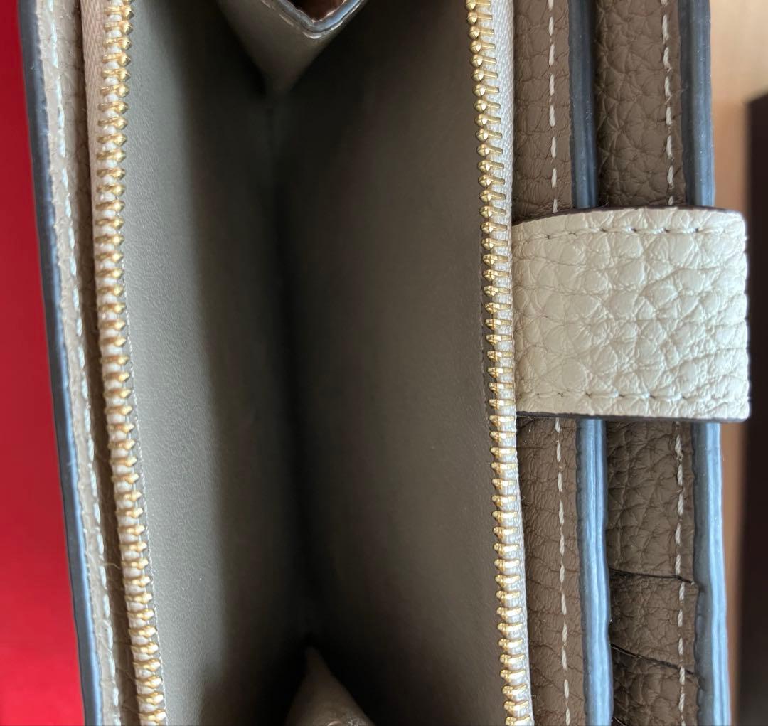 【美品】公式購入BONAVENTURA アイボリー 二つ折り財布