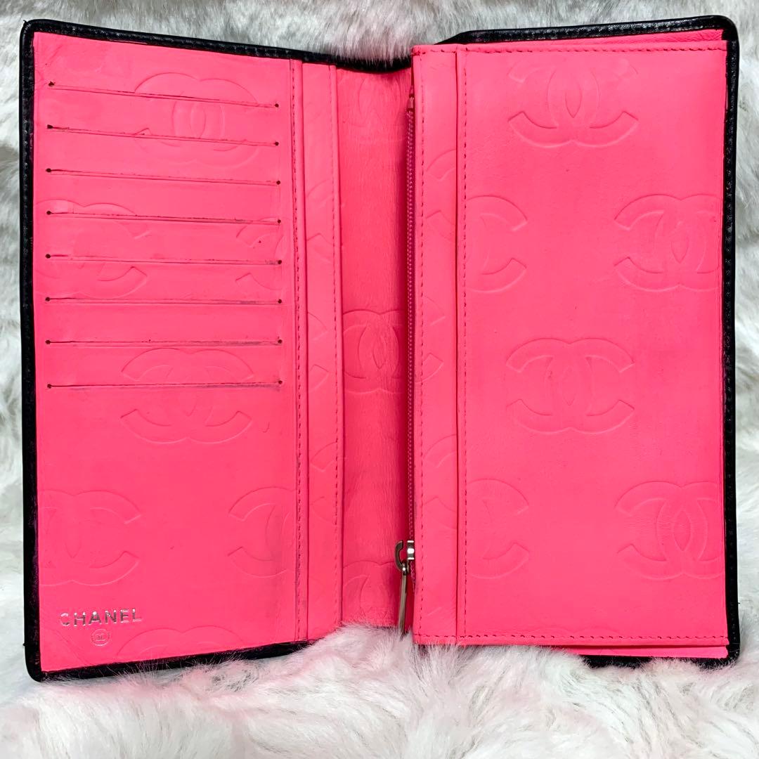 美品！カンボンラインCHANEL 二つ折り財布 黒　ピンク　マトラッセ