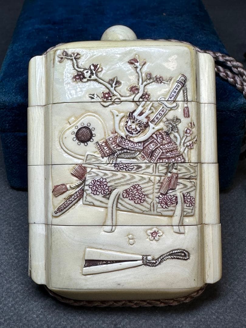 極上　印籠　根付　天然素材　置物　古美術品　 細密細工　骨董　アンティーク