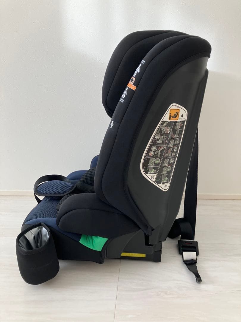 【新品未使用】ISOFIX チャイルドシート　15ヶ月〜12歳頃　R129適合