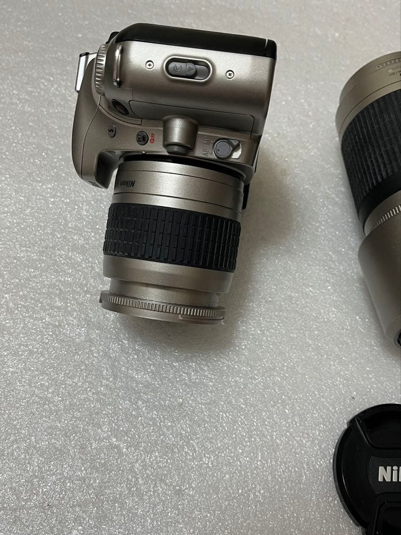 Nikon 一眼レフカメラ シルバー レンズ付きジャンク品