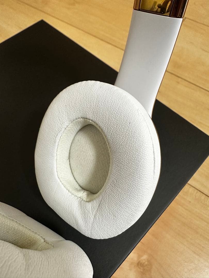 【美品】beats solo3 wireless ヘッドホン　付属品付き！