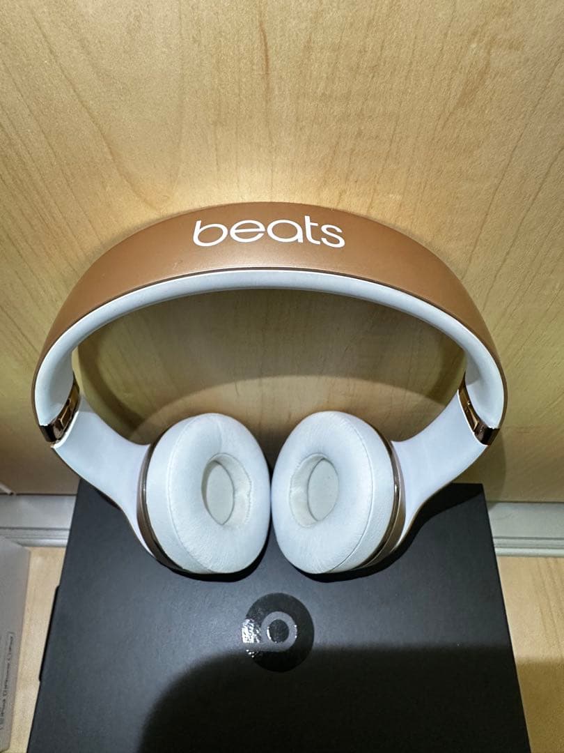 【美品】beats solo3 wireless ヘッドホン　付属品付き！