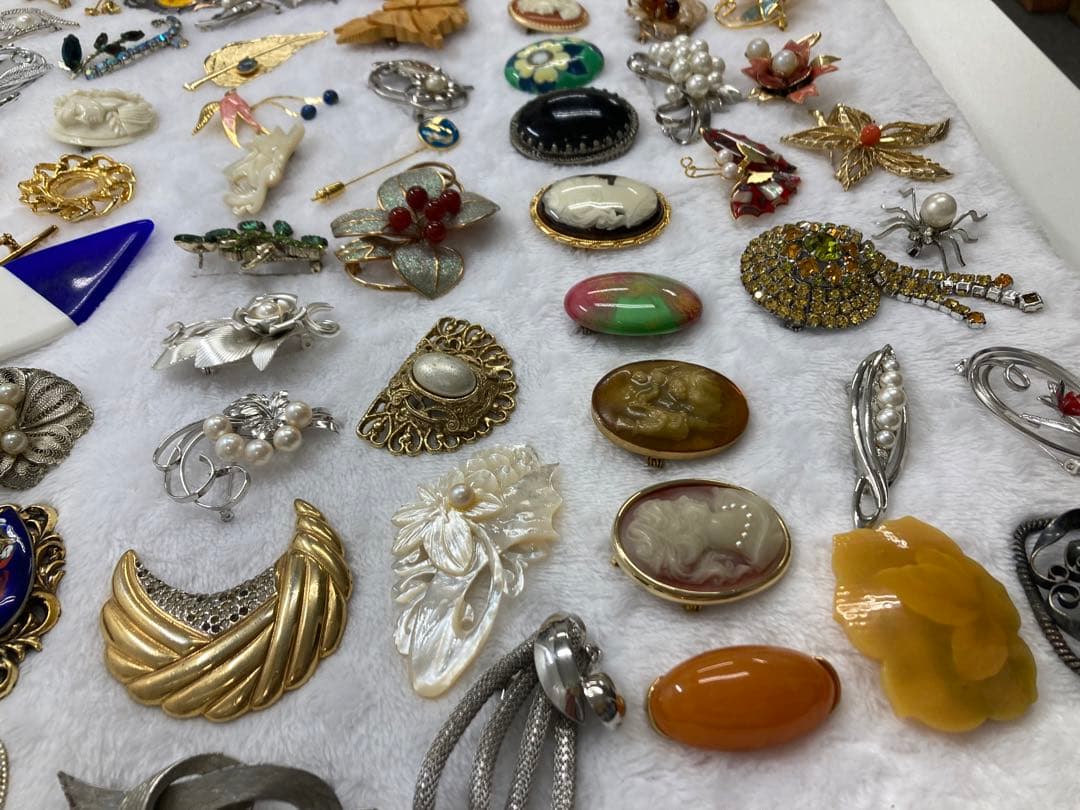 レディース　アクセサリー　プローチ　真珠　宝石　プローチ59点まとめ売り