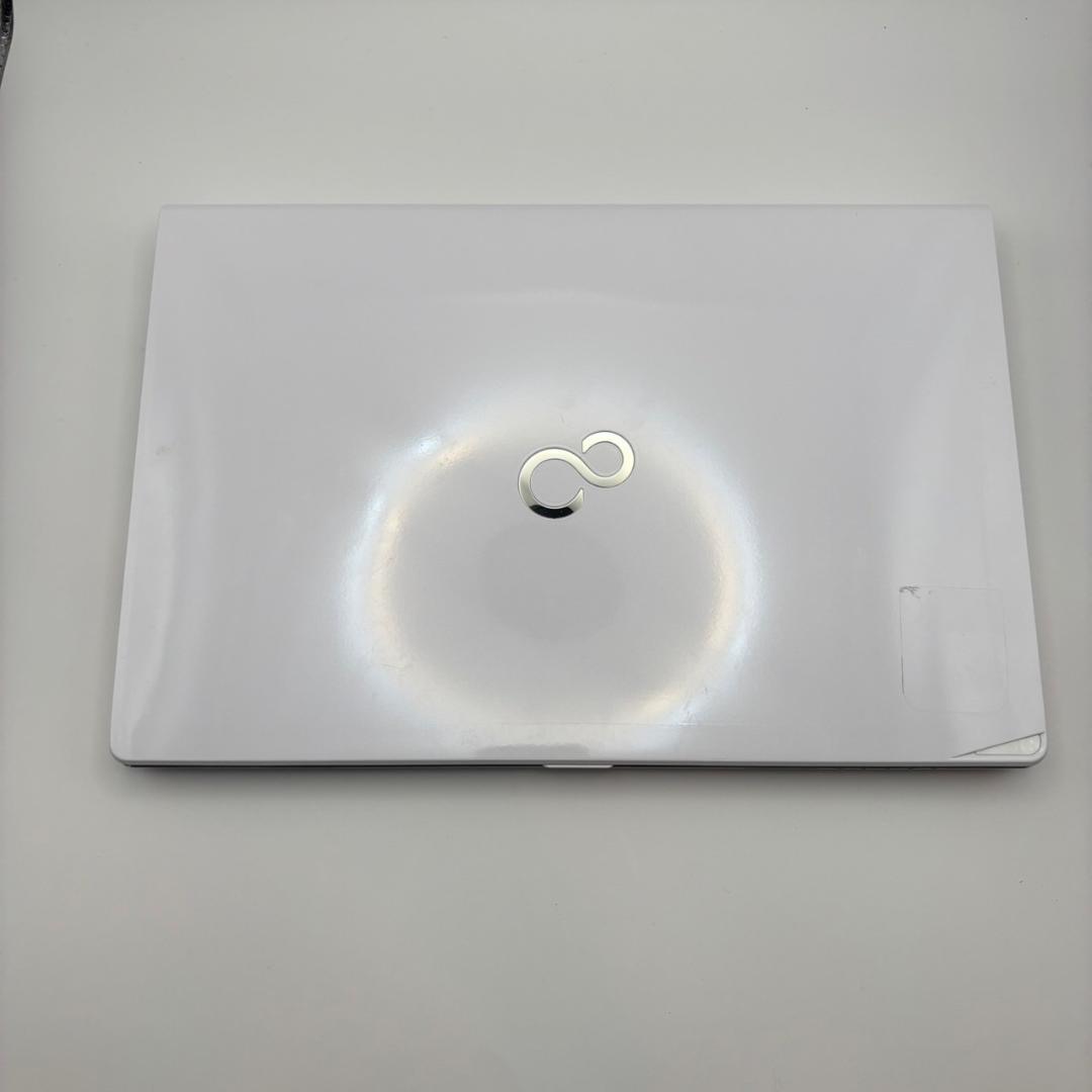 【FUJITSU】高性能i7 新品SSD512GB メモリ8GB ノートPC