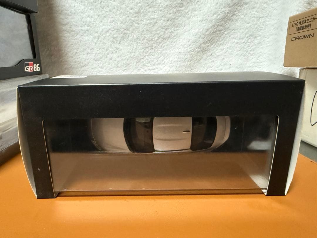 ア*ァ様 トヨタ GR86 カラーサンプル