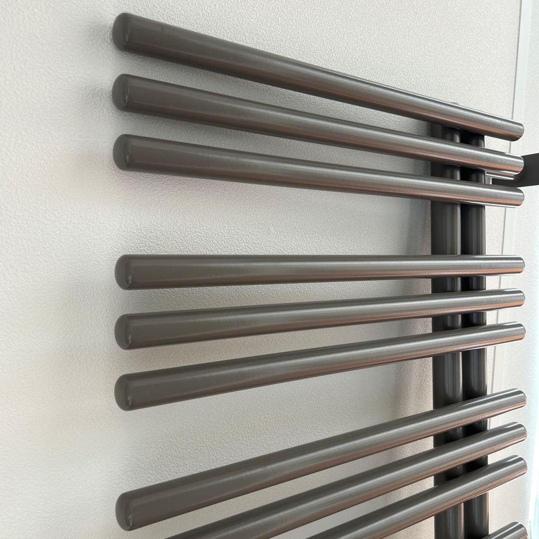 電気ヒーター　YUCCA 型式YAE10/R 横壁支持型　壁掛タオルウォーマー