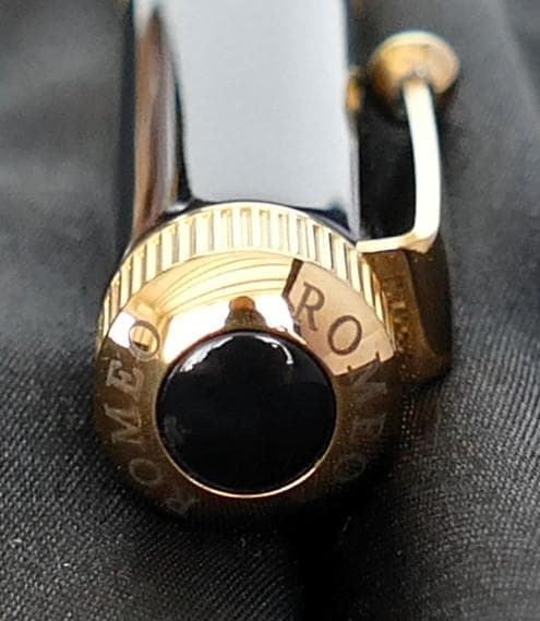 伊東屋 ロメオ ROMEO No.3 ボールペン 太軸 黒