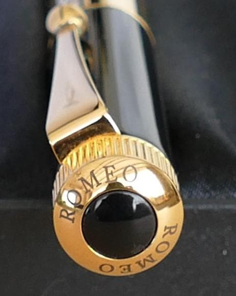 伊東屋 ロメオ ROMEO No.3 ボールペン 太軸 黒