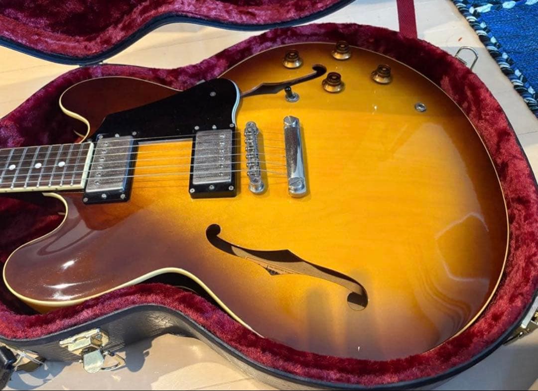 history セミアコ　ハードケース付き