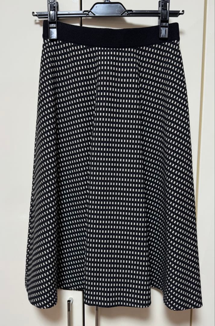 新品タグ付き！ANAYI幾何ジャガードフレアスカート