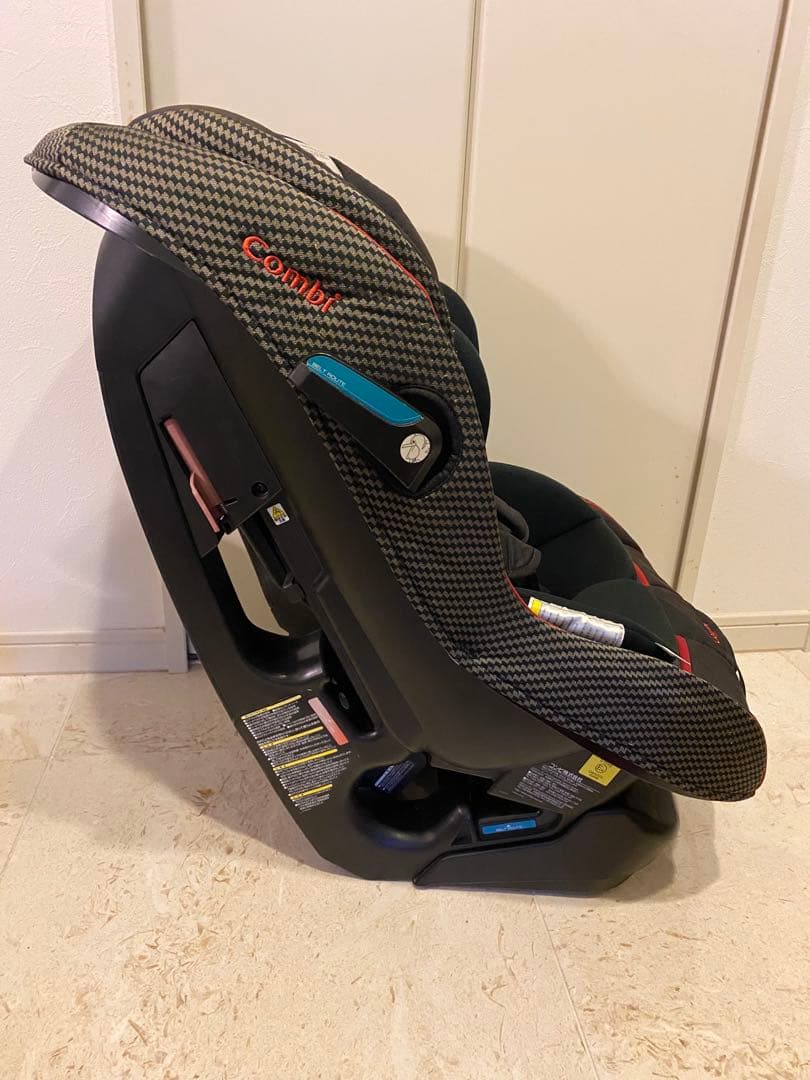 コンビ　チャイルドシート　マルゴットEG ブラック　黒