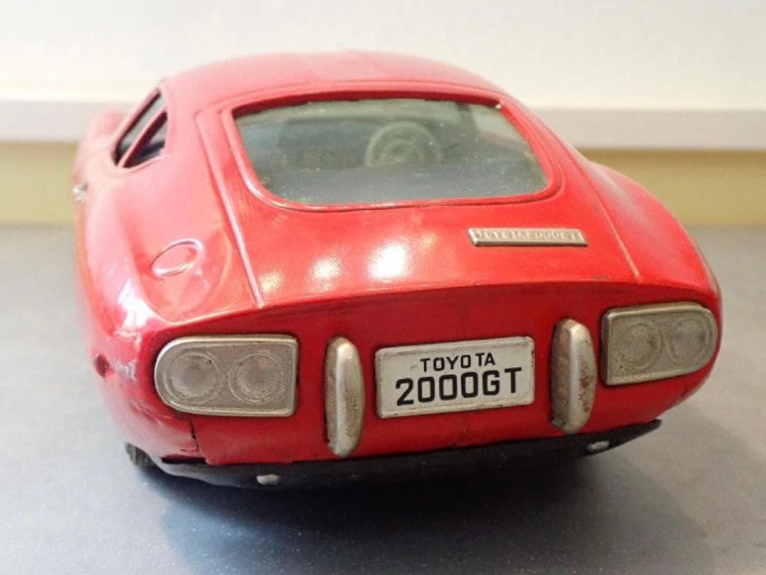 t*0様 アサヒ玩具 日本製 トヨタ2000GT 全長38㎝ブリキカー ATC☆