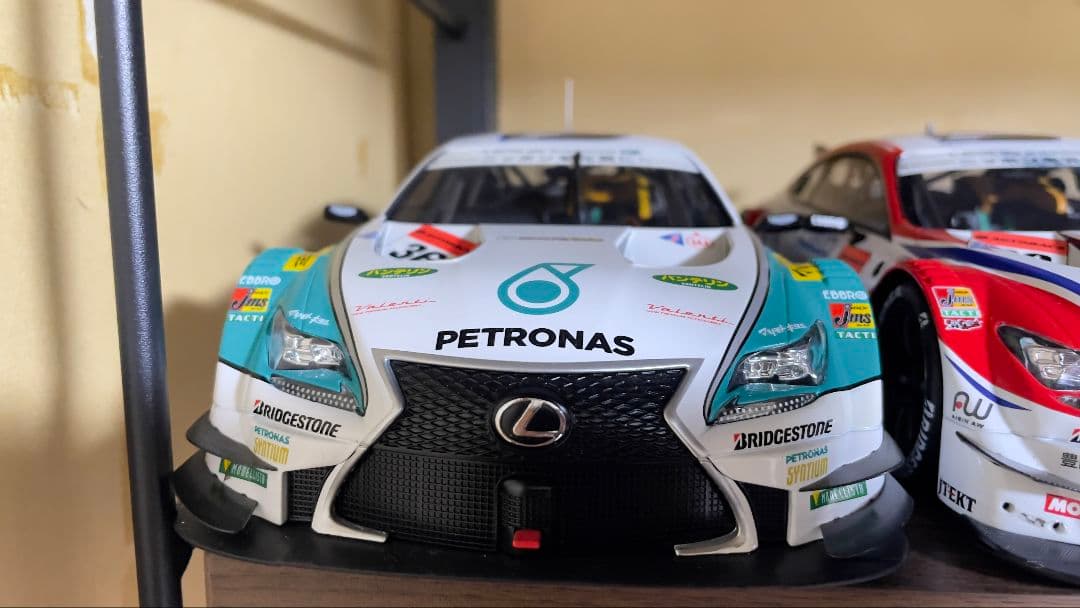 1/18 エブロ rcf スーパーgt 希少