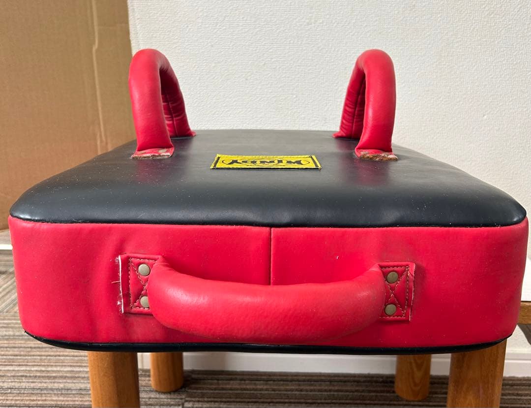 WINDY LKP キックミット　キックボクシング　ムエタイ　格闘技