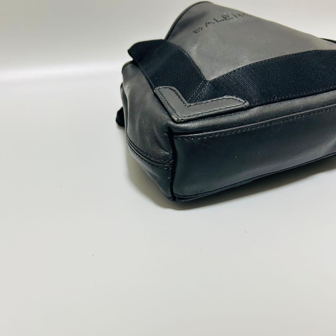 BALENCIAGA ネイビーカバスXS 2WAY ハンドバッグ ブラック