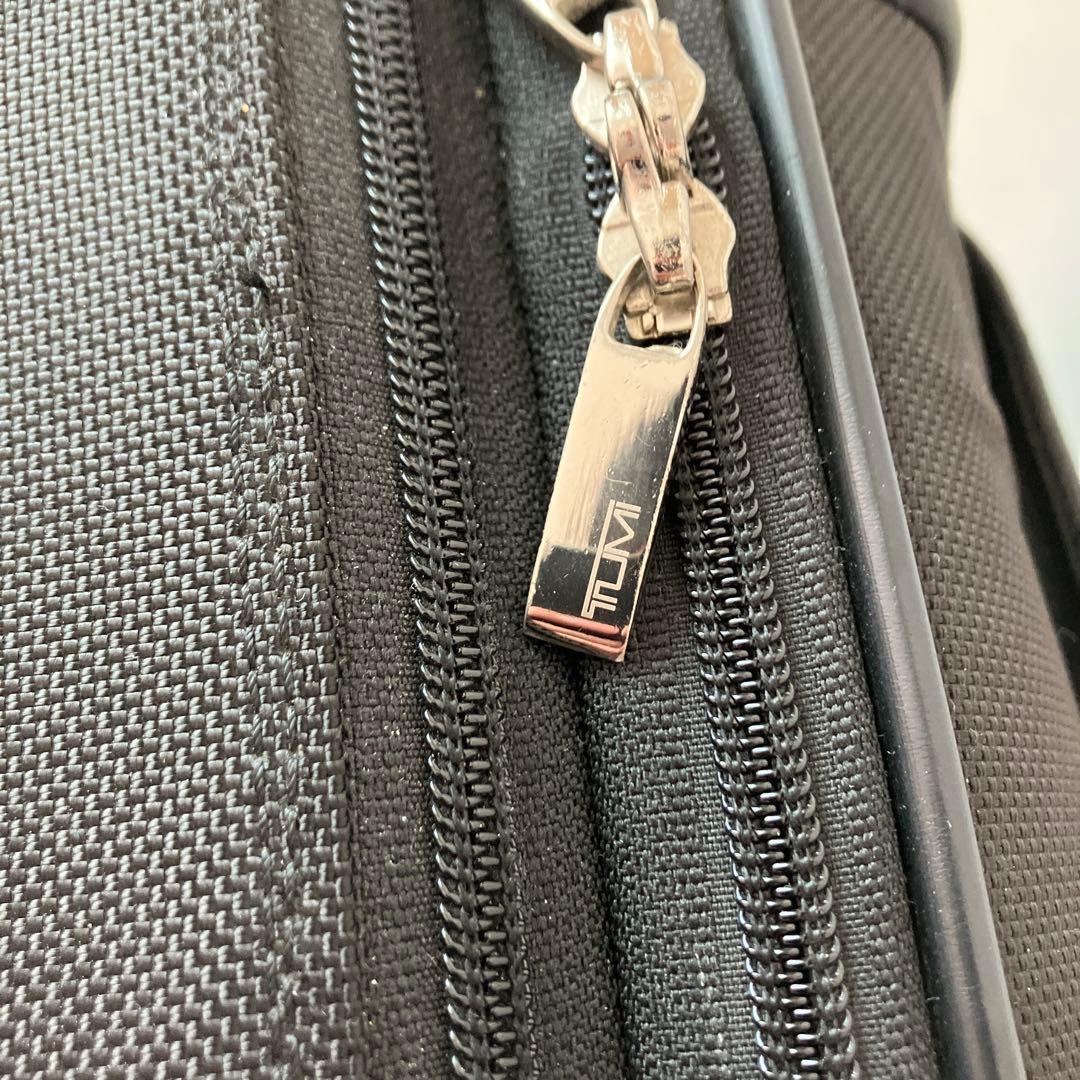 j*n様 TUMI 黒 ソフトキャリーケース　約50〜60L