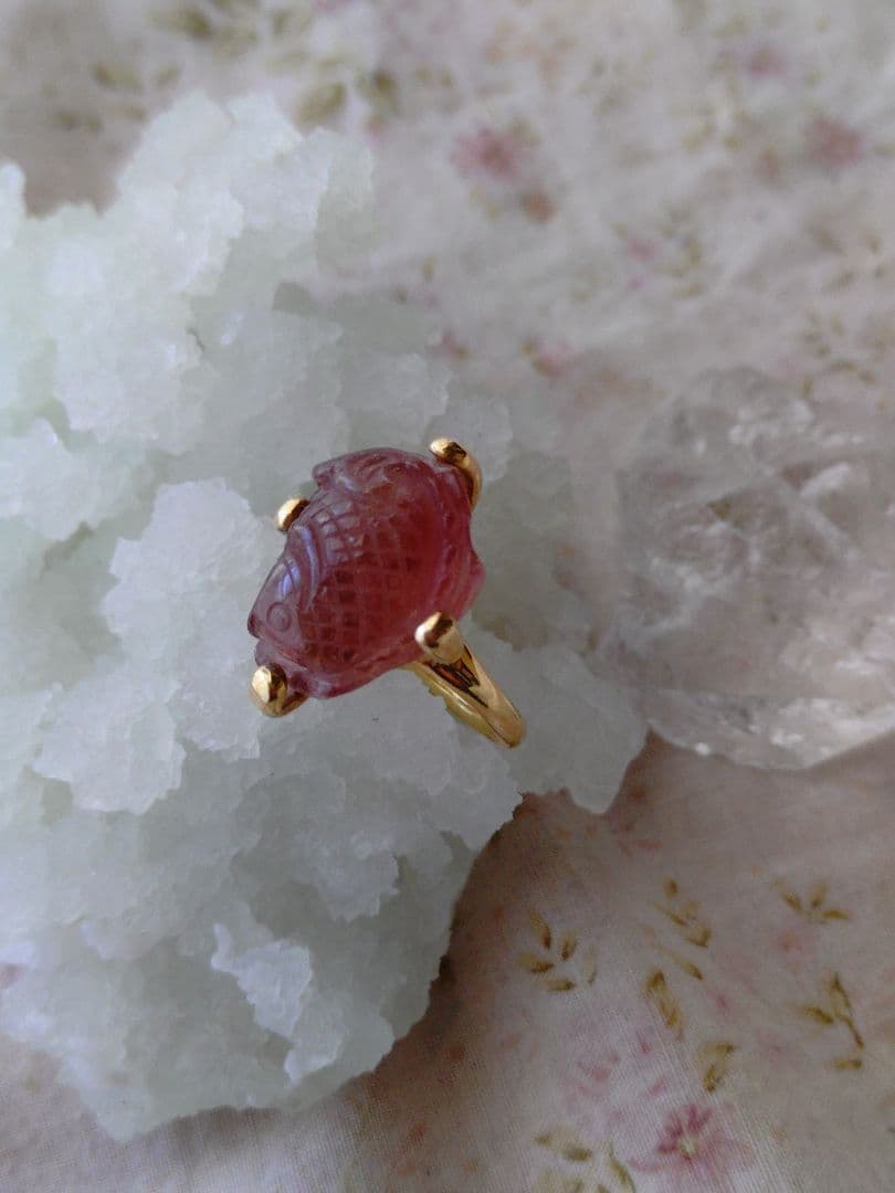 みんにょ☆ボンマジック☆ピンクトルマリン☆鯛？彫刻リングk18