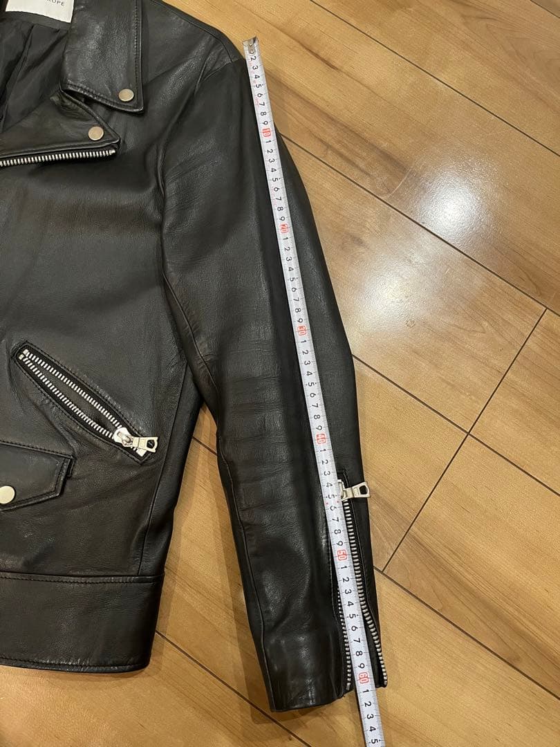 アダムエロペ　レザージャケット