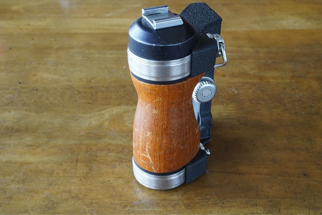 ペンタックス67用　木製グリップ