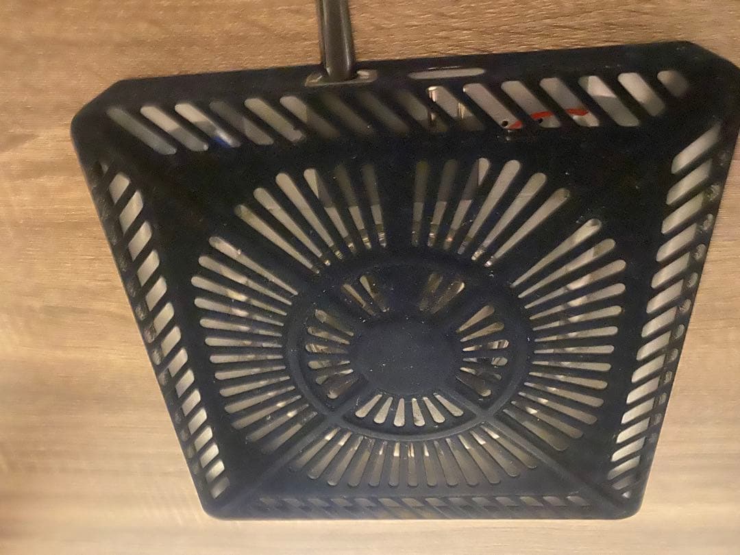 ニトリ　フラットヒーター付きリビングこたつ