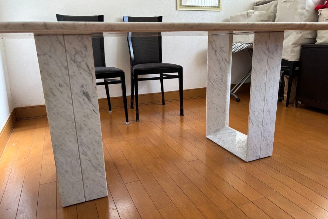 【超希少】モビリア大理石ダイニングテーブル【mobilia】