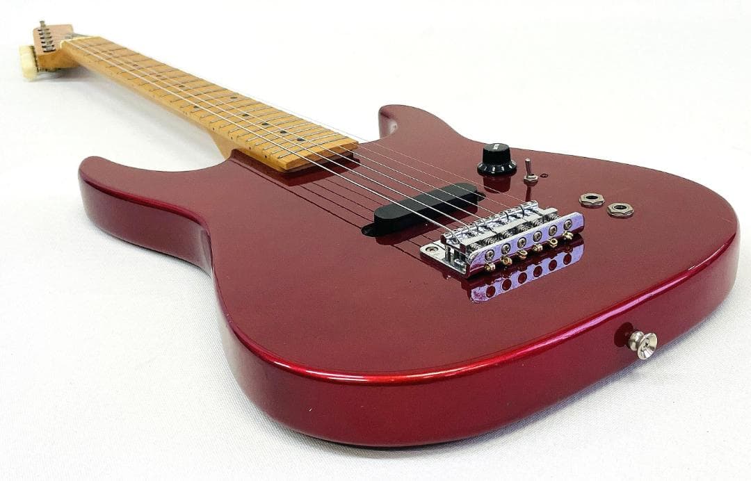 SYNSONICS アンプ内蔵 スピーカー搭載 ショートスケール【整備品】