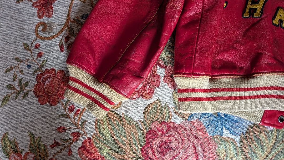 G*T様 AVIREX赤 レザージャケット 刺繍ロゴ付き