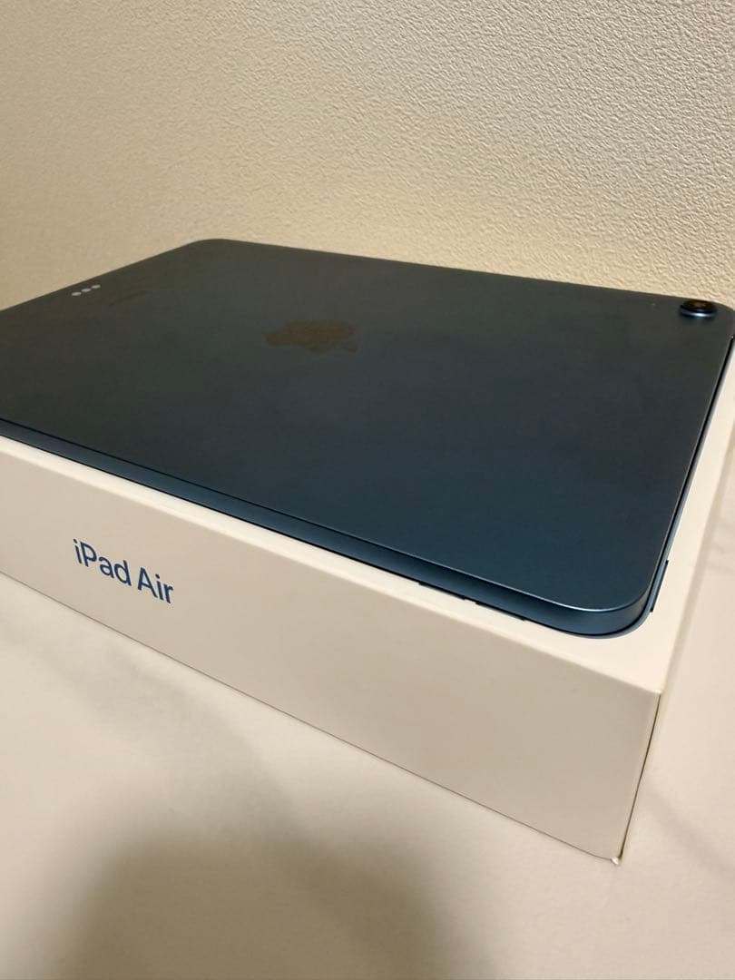 iPad Air 第5世代　Wi-Fiモデル　64GB ブルー