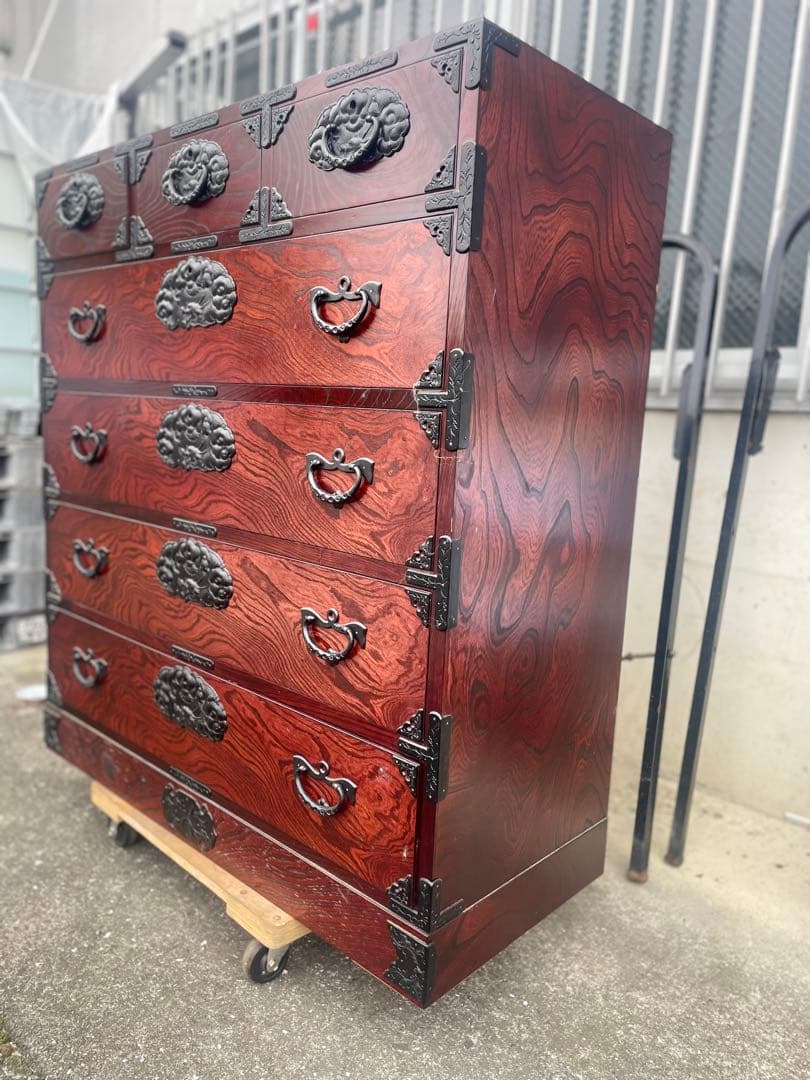 伝統工芸 岩谷堂箪笥 南部鉄器金具 うるし塗装 整理タンス 抽斗 時代箪笥