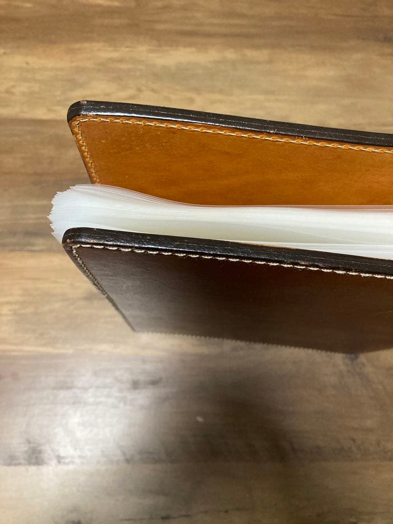 バインダー　レザー　A4 UNUSED