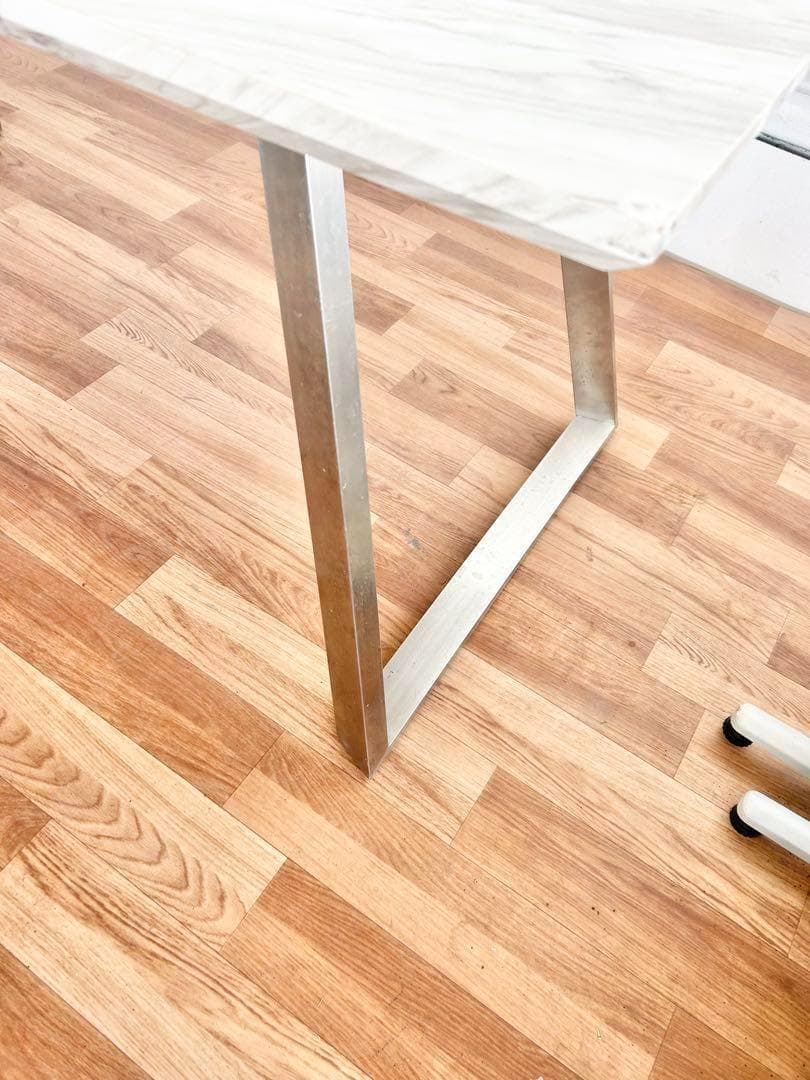 650 Why’d様ダイニングテーブル モダンデザイン シルバー