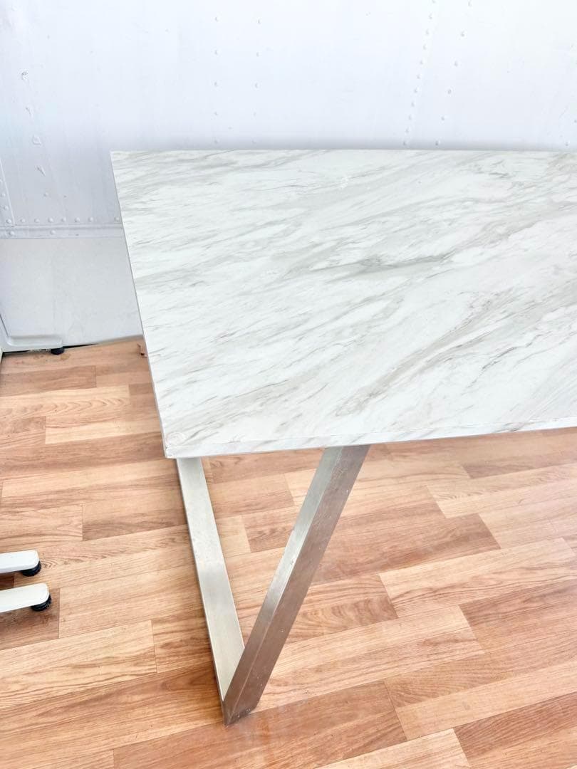 650 Why’d様ダイニングテーブル モダンデザイン シルバー