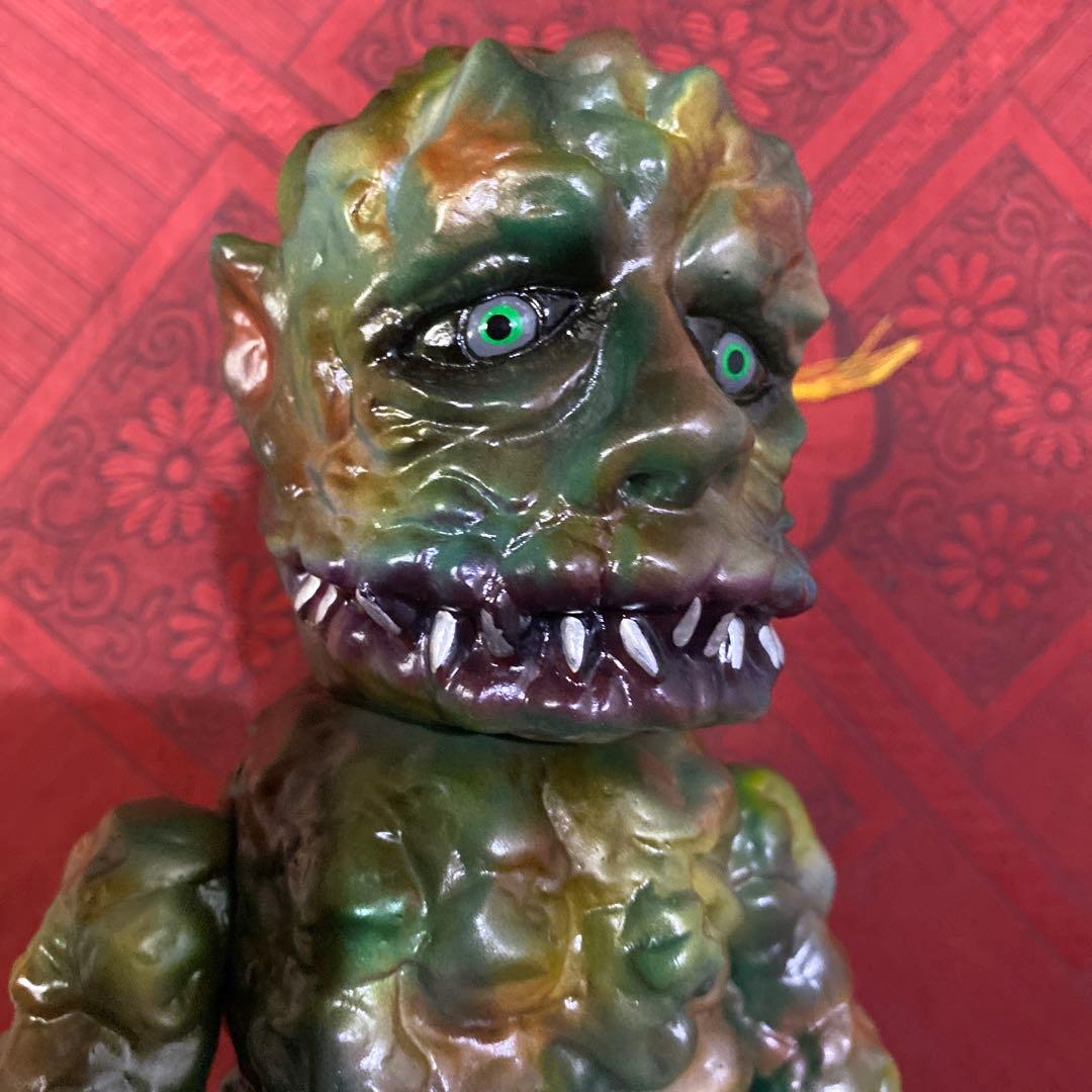 TARGET EARTH ターゲットアース　バンプゴーレム