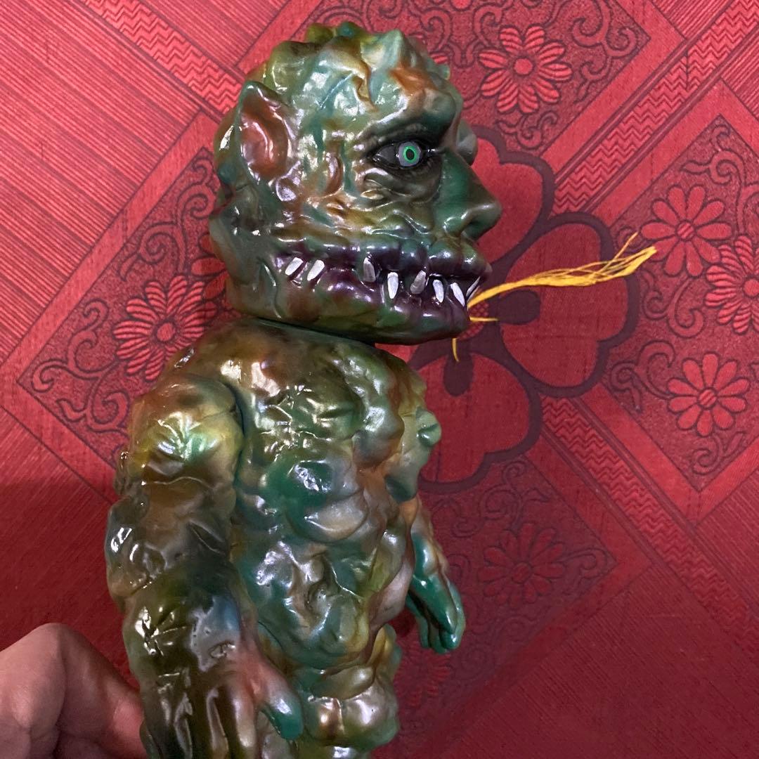 TARGET EARTH ターゲットアース　バンプゴーレム